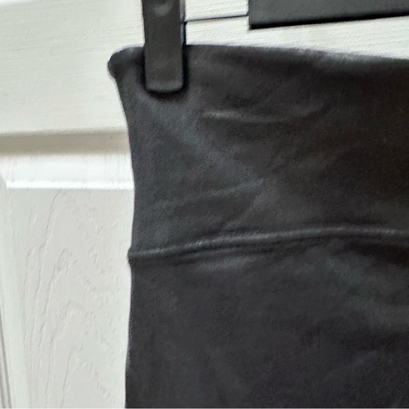 Spanx black faux leather leggings shiny size L Large - Picture 5 of 6